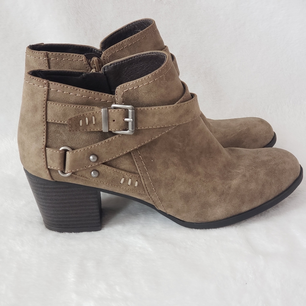 Indigo Rd. Size 10M Stone Grey Bootie Boots